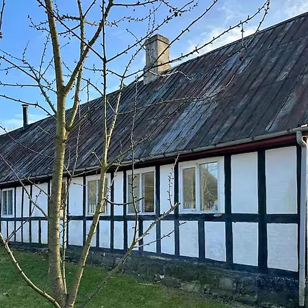 Dom wakacyjny 2 Bedroom Stunning In *