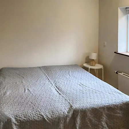 2 Bedroom Stunning In *